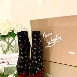Christian Louboutin So Kate Booty 100